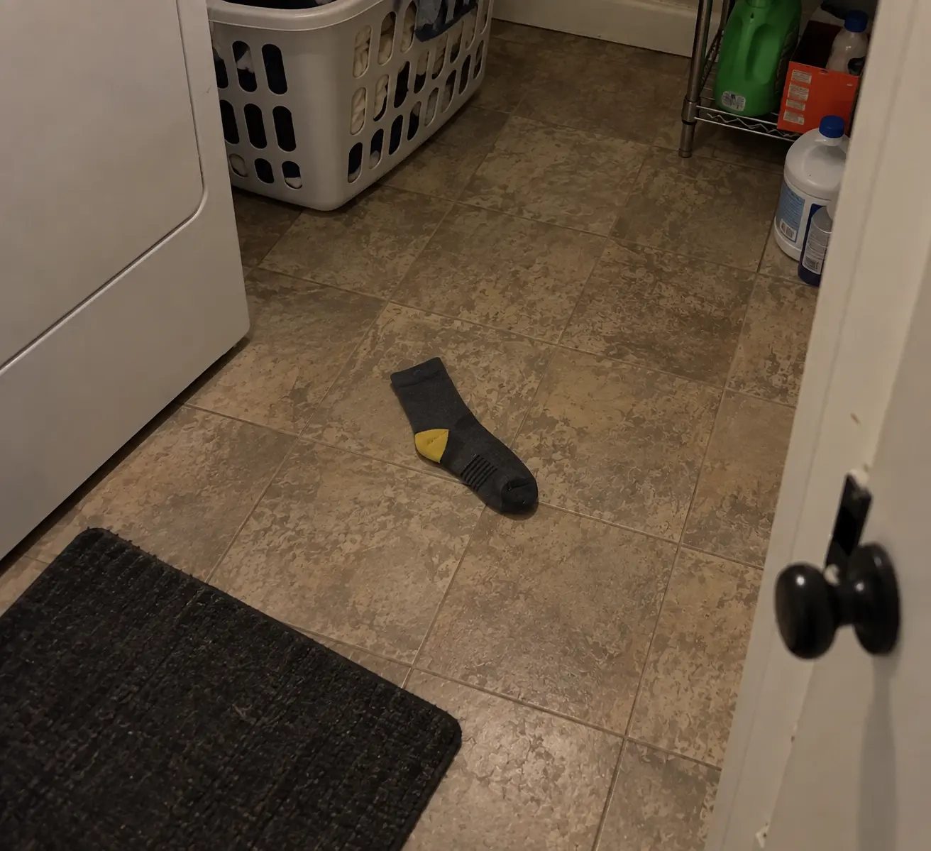 Yellow Heel: Cotton, gray with a yellow heel